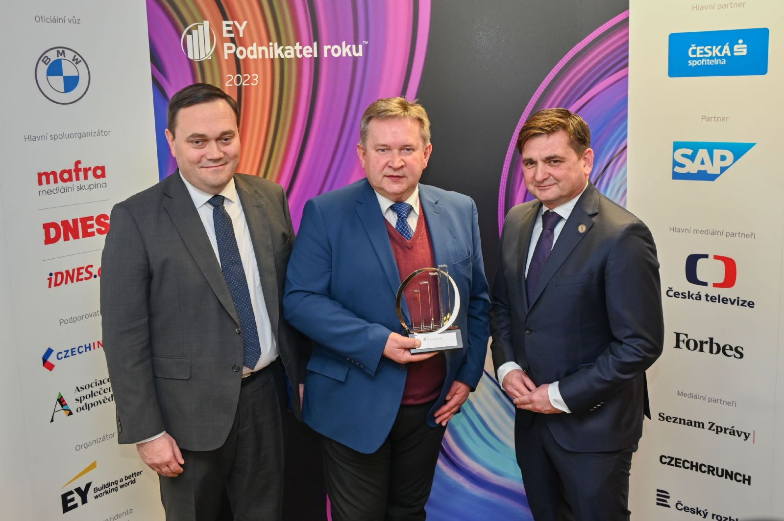 Libor Burian zvítězil v soutěži EY Podnikatel roku 2023 Královéhradeckého kraje se svou ekologickou dřevěnou Matrix House