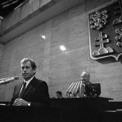 A nebuďte smutnej, Vaňku! aneb 85 setkání s Václavem Havlem