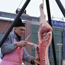 I přes sněhovou kalamitu se zabijačka vydařila