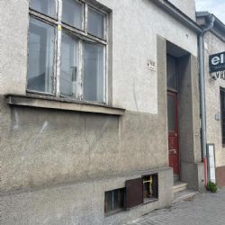 Dům v Karlově měl být zbourán. Brno ho za korunu ročně pronajalo umělcům
