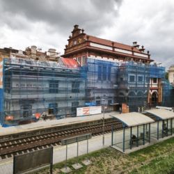 Historické nádraží na Jižním Předměstí prochází velkou proměnou. Oprava míří do finále