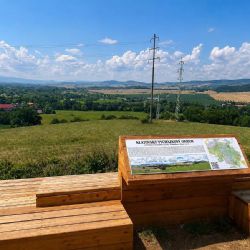 Nový tip na výlet u Klatov. Lesní stezka Hůrka láká na hry, přírodu i krásné výhledy