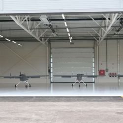 Primoco UAV otevřelo v Písku výcvikové centrum pro piloty dronů. Investice dosáhla 100 milionů korun