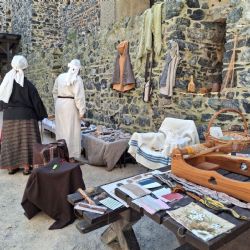 Středověk na vlastní kůži. Radyně nabídla barvení vlny, keramiku i ochutnávky