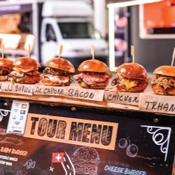 Rokycany provoní street food festival. Náměstí zaplní burgery, pivo i exotické chutě