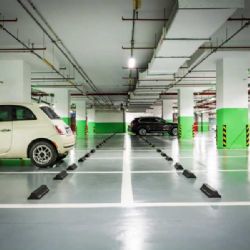 Jihlava chystá stovky nových parkovacích míst. Dva domy se mají stavět už příští rok