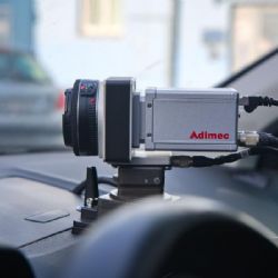 Nový mobilní radar má přispět ke zklidnění dopravy v Českých Budějovicích