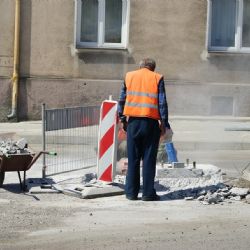 V dubnu začíná 12 dopravních staveb na krajských silnicích