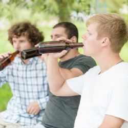 Alkohol v Česku způsobuje tisíce úmrtí ročně