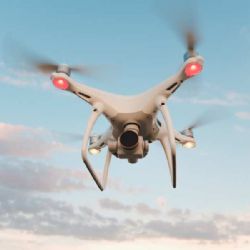 Dronový boom přestupků: 572 hlášení, pokuty až 100 tisíc korun
