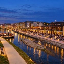 Filharmonie Brno zahraje na mole u Svratky. Startuje festival Náplavka Open