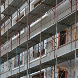 V Jihočeském kraji se v roce 2025 dokončilo téměř 2 000 bytů. Nejvíce jich přibylo v Českých Budějovicích