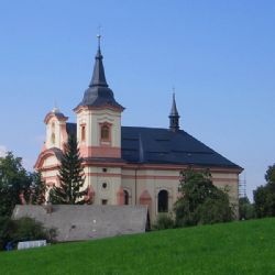 Novopačský kostel láká renovovaným Růžencovým schodištěm a plánovaným muzeem